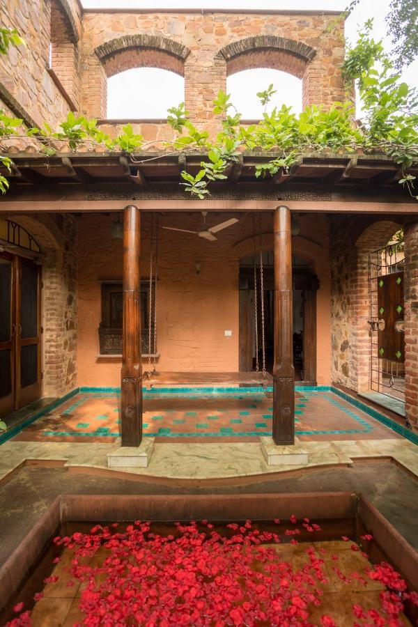 Hostie Chinar Haveli - Heritage Home With Pool, คูร์เคาน์ ภายนอก รูปภาพ
