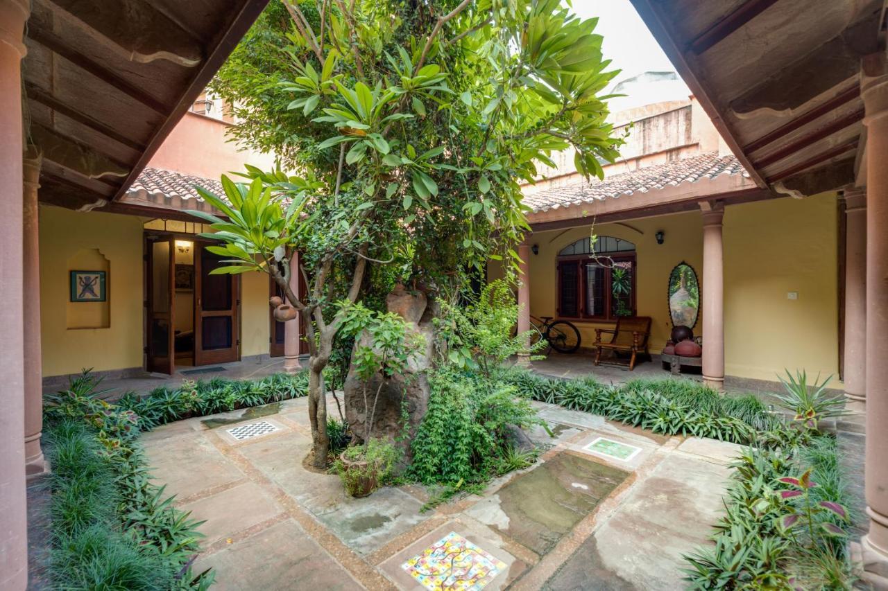 Hostie Chinar Haveli - Heritage Home With Pool, คูร์เคาน์ ภายนอก รูปภาพ