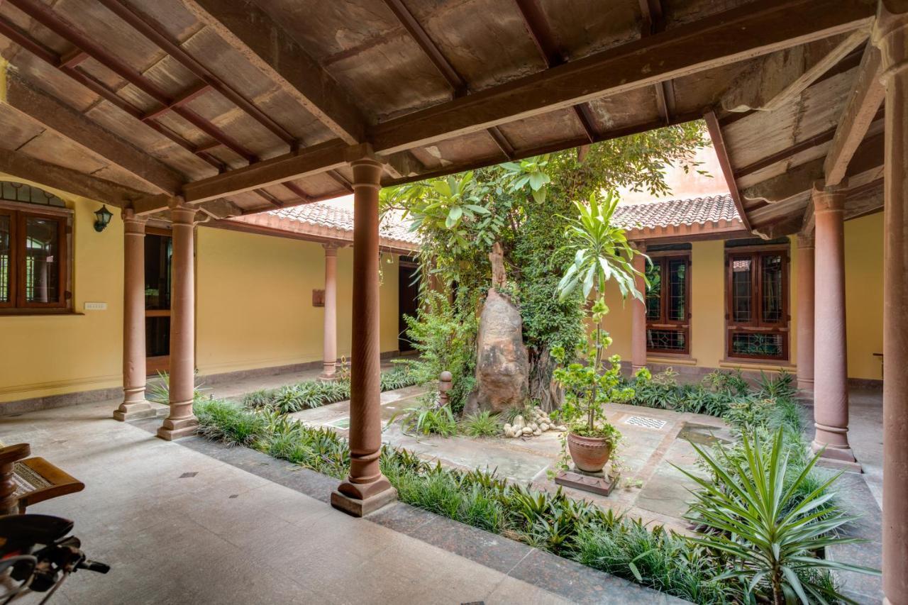 Hostie Chinar Haveli - Heritage Home With Pool, คูร์เคาน์ ภายนอก รูปภาพ