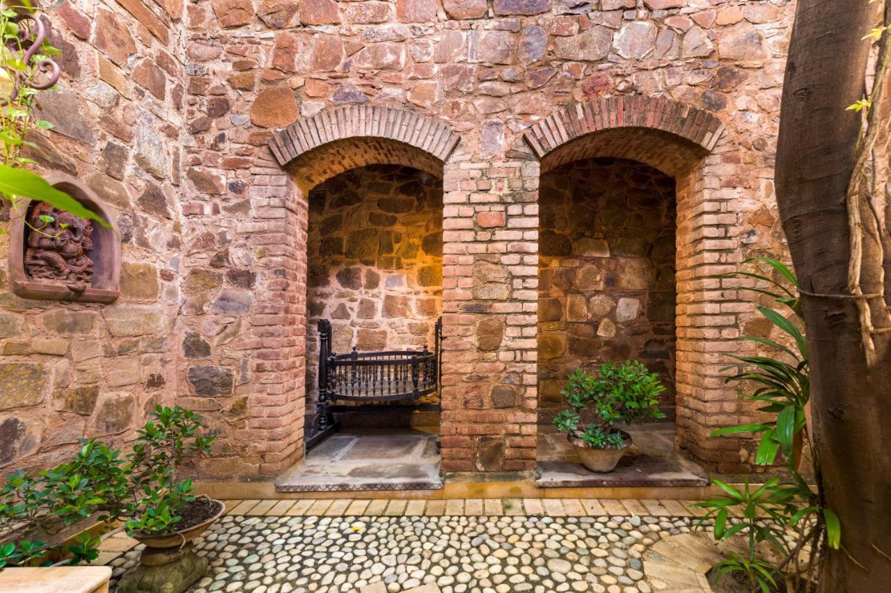 Hostie Chinar Haveli - Heritage Home With Pool, คูร์เคาน์ ภายนอก รูปภาพ